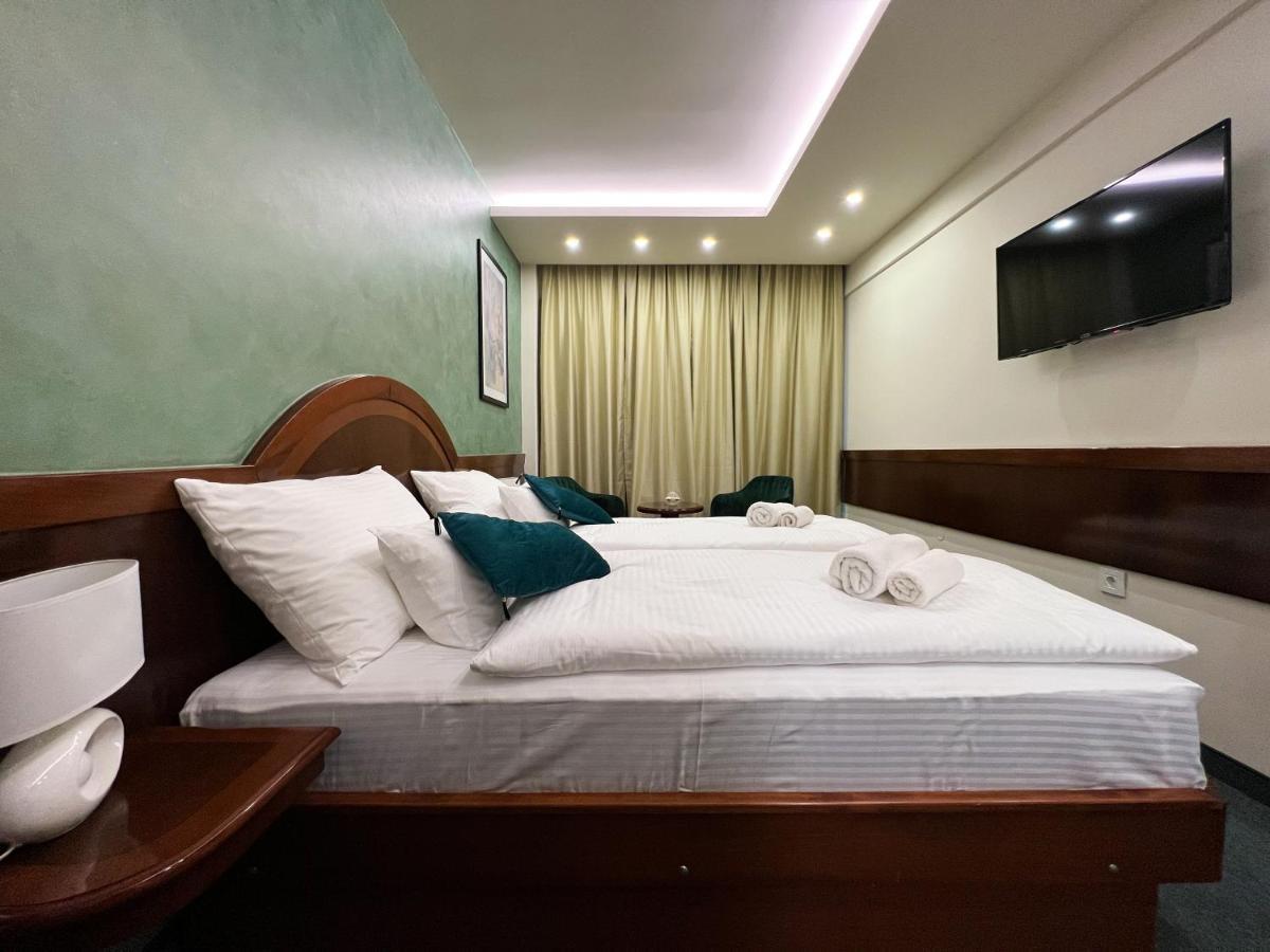 Hotel Laktaši Extérieur photo