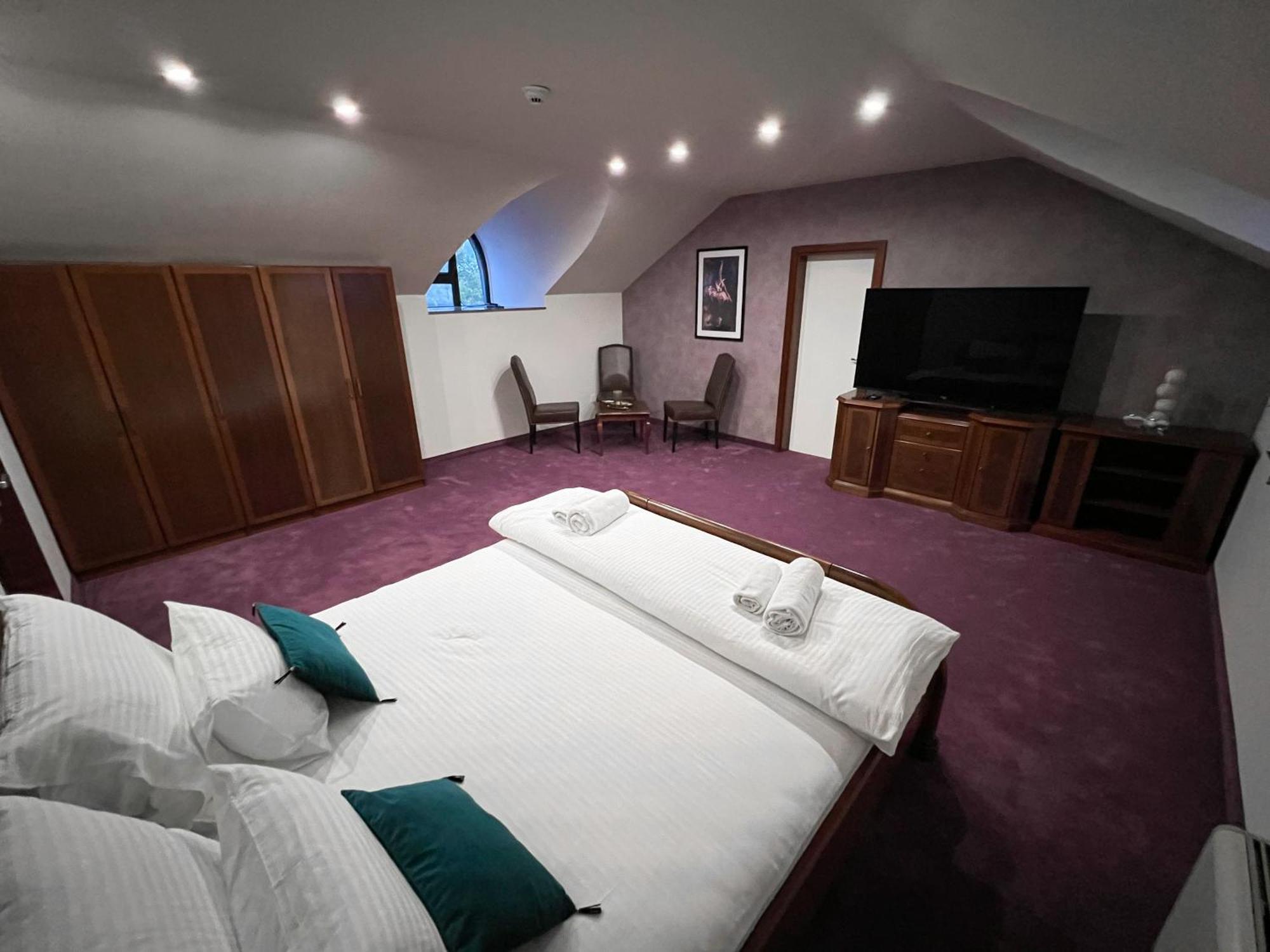 Hotel Laktaši Extérieur photo