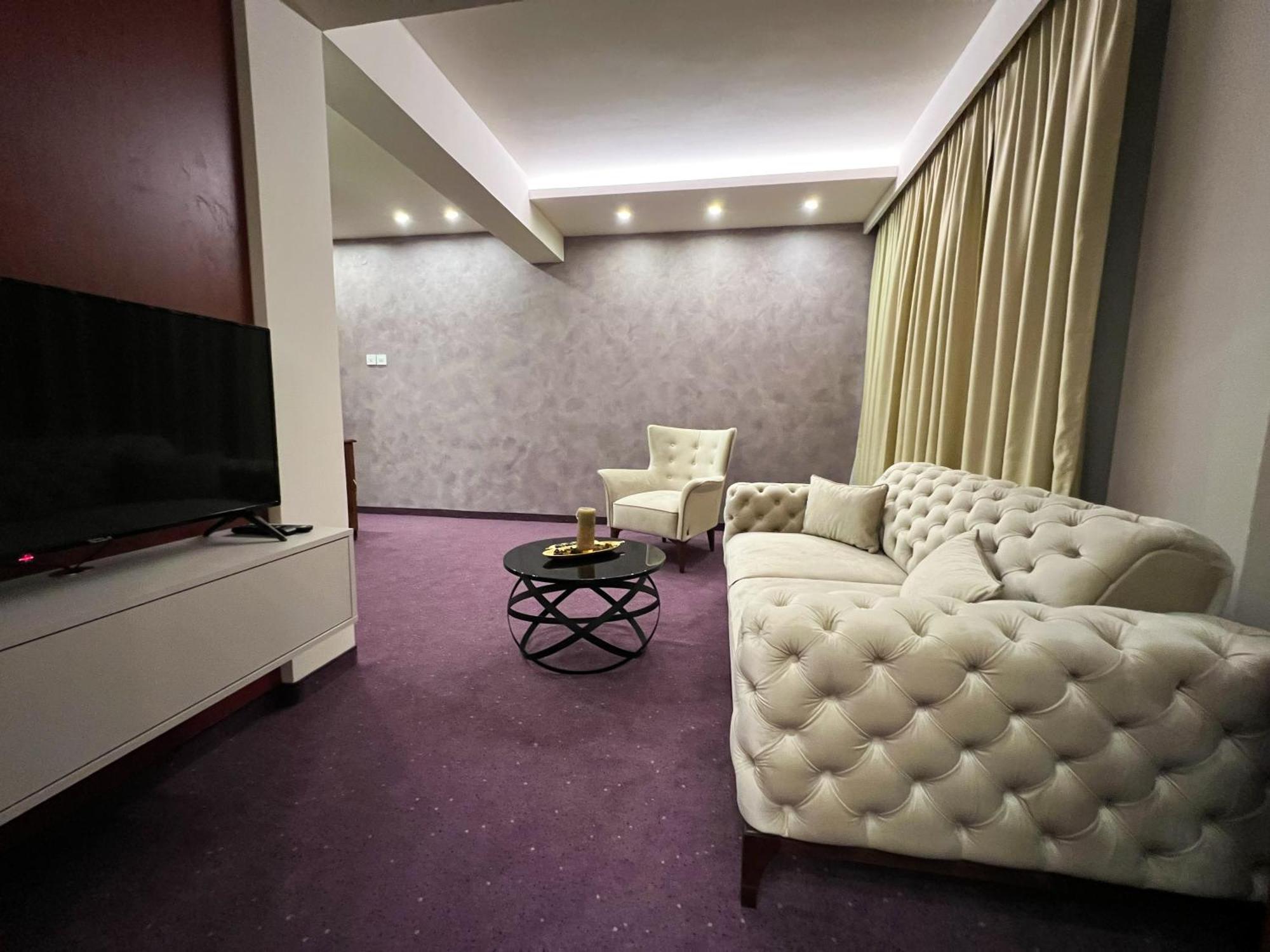 Hotel Laktaši Extérieur photo
