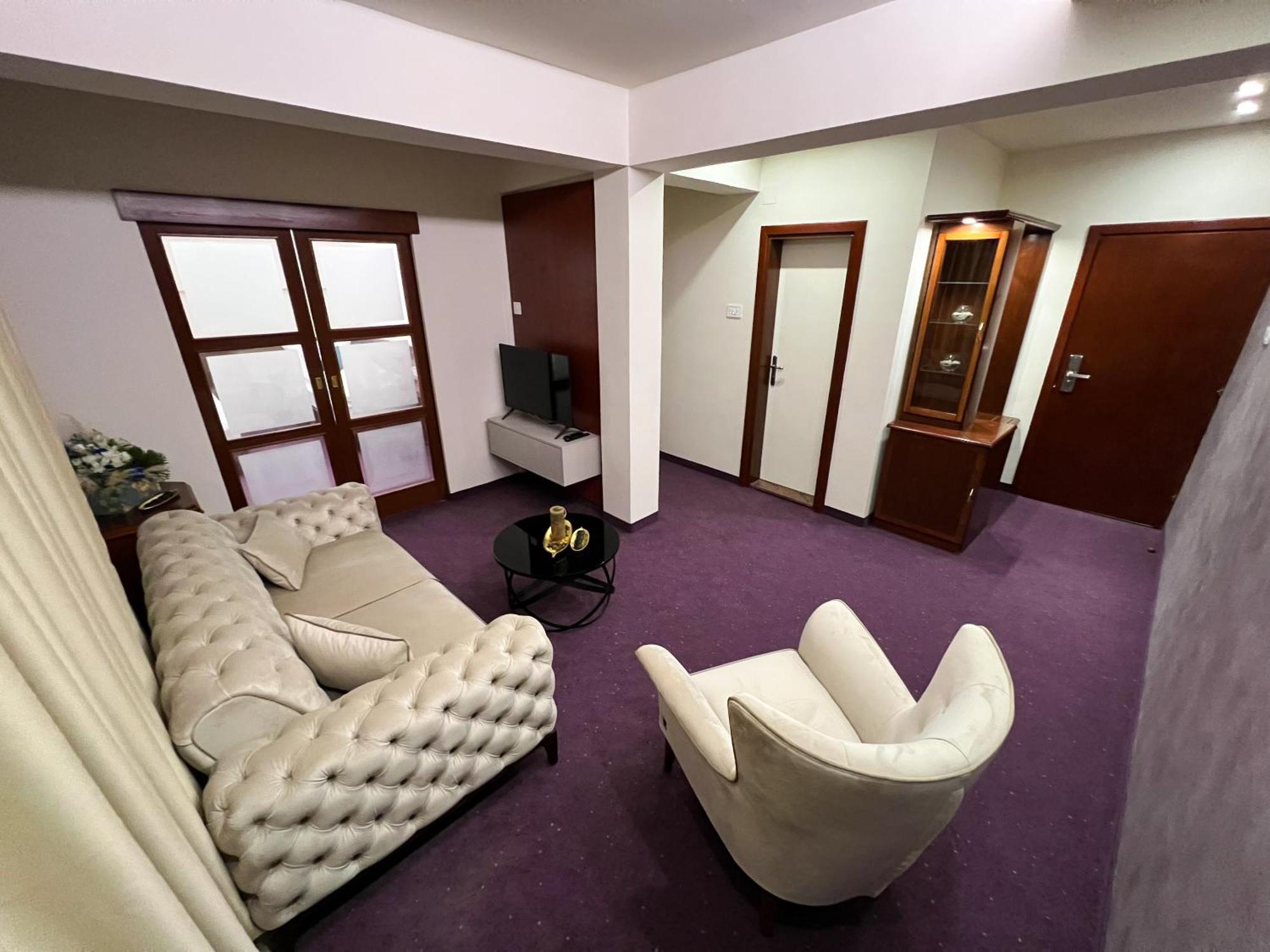 Hotel Laktaši Extérieur photo